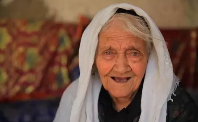 生于光緒12年，中國第一壽星已經130歲了，就靠這5點！
