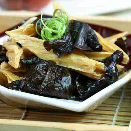 傳授你時尚的"黑食"高招