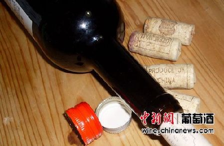 中新網1月12日電(葡萄酒頻道 劉虹利)年終來到，許多白領朋友的各類應酬活動比平日增多了不少，而“喝酒”作為應酬中必不可少之事，或多或少令許多朋友感到頭疼。