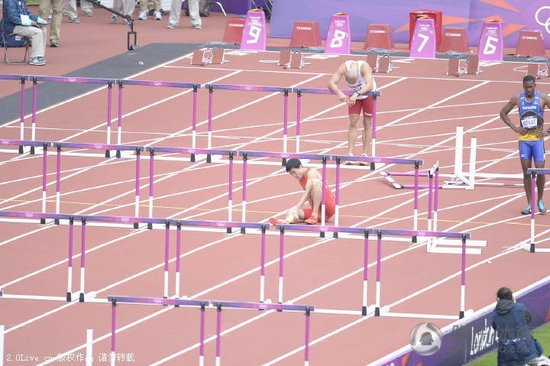 110米欄預賽-劉翔意外摔倒 慘遭淘汰告別倫敦