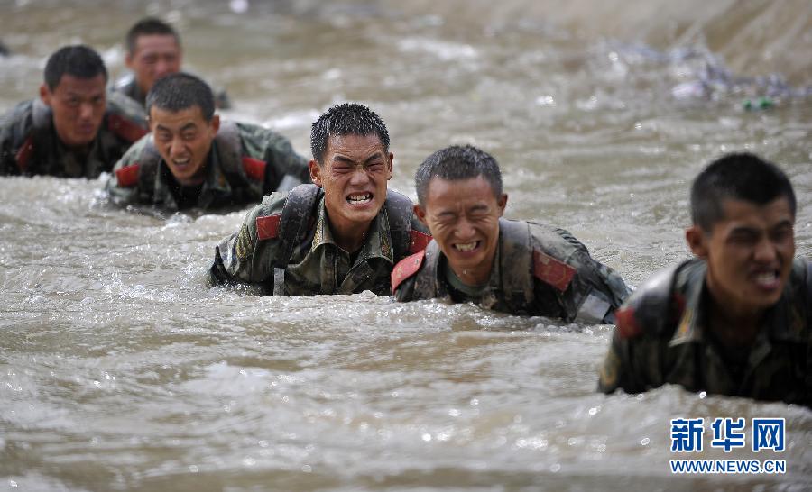 （軍事）（3）90后“獵鷹”魔鬼訓練礪尖兵