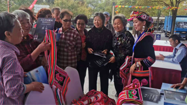 維西特色產品受到上海市民歡迎