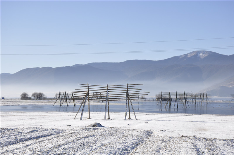 香格里拉迎來今冬首場降雪，未來一周還將出現一次小雪天氣