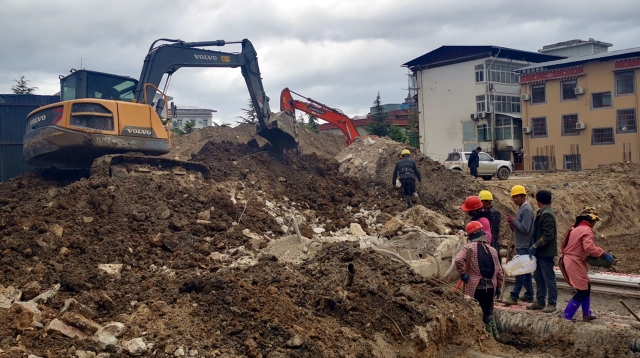 香格里拉市獨克宗古城北門項目正在抓緊建設