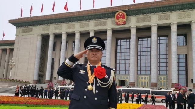 “我就在現場，全身都熱血沸騰……”迪慶兩人受邀赴京觀禮建黨百年慶典！