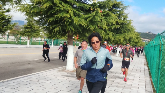 大美風光走著瞧!第六屆香格里拉生態體育公園徒步賽來了