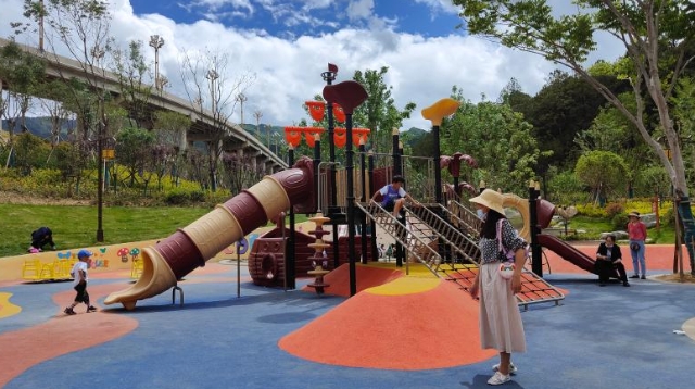 維西瀑布公園,景色秀麗環境清新迷人