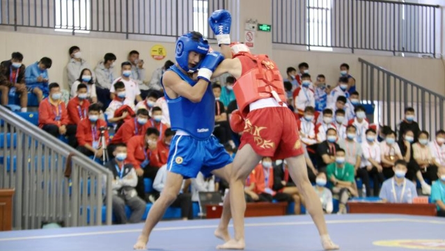 我州2名運動員參加武術散打比賽