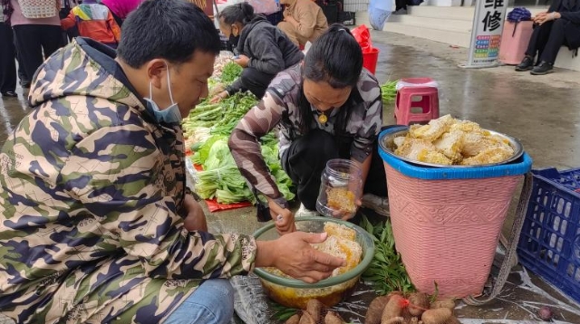 端午時節維西街頭熱鬧非凡