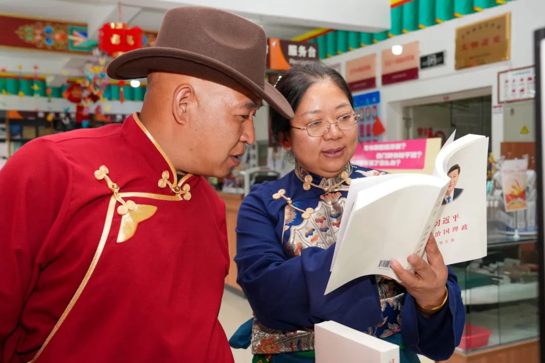 《習近平談治國理政》第五卷在我州上架