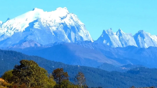 早安世界的香格里拉丨小中甸水庫秋色