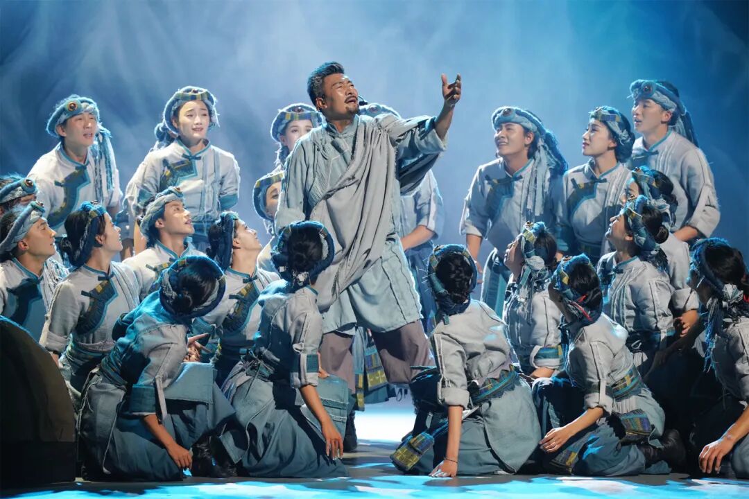 民族歌舞劇《千年回響》在香格里拉首映